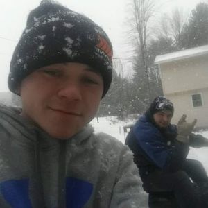 Meet your Posher, Hunter